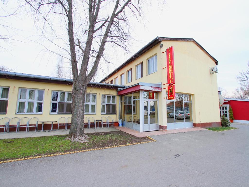 Aleksander A Inn 수보티차 외부 사진